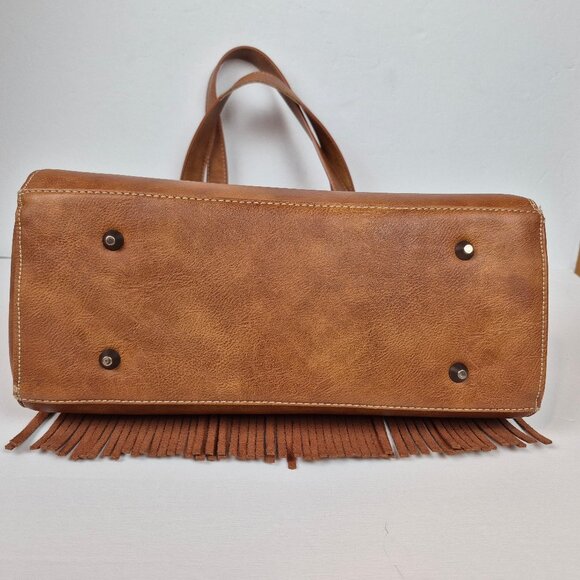 Montana West American Bling Collection Fringe Studded Western Shoulder Bag - Picture 3 of 16